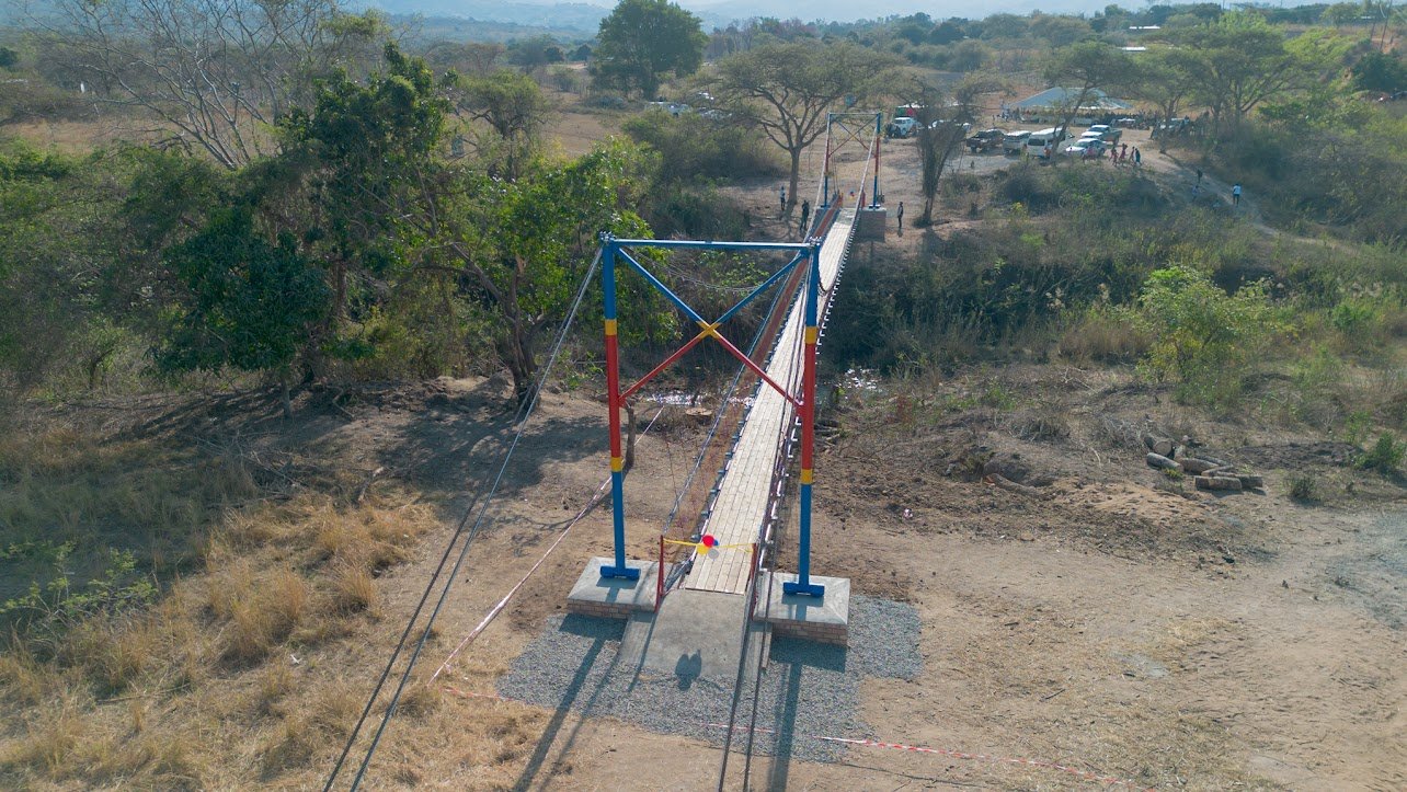 Hlanganani Suspension Bridge image 12